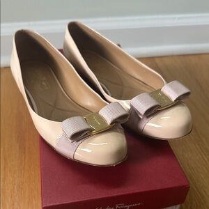 Salvatore Ferragamo Women's Cream Flats